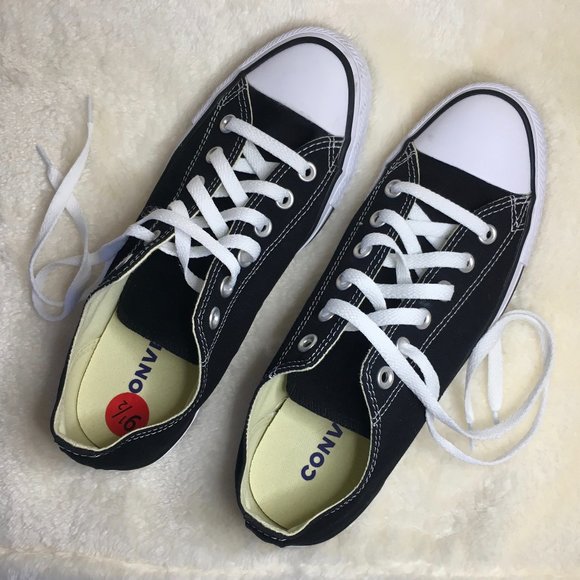 Converse Chuck Taylors low top womens shoes, black with white soles, size 9.5 - Picture 1 of 3